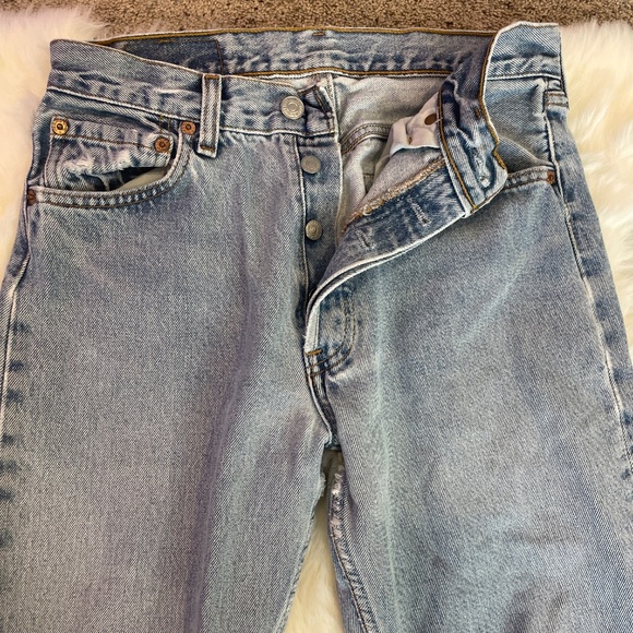 Levi's Blue Straight Leg Jeans Timeless Style - Picture 2 of 7